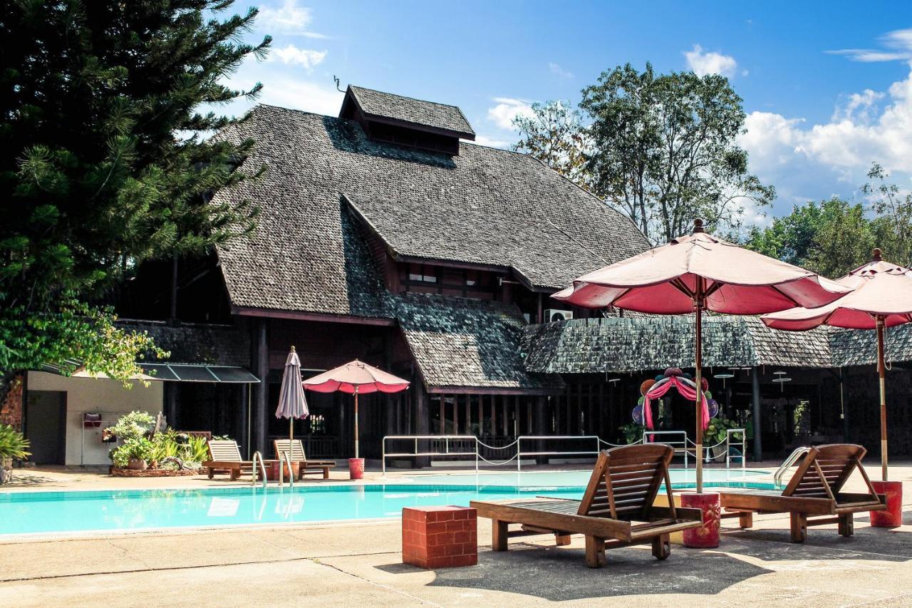 Oyo 720 Royal Ping Garden & Resort Chiang Mai Esterno foto